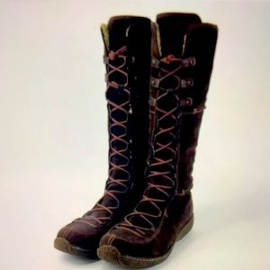 W’s Timberland Moorland Hollace boots FINAL PRCE!!